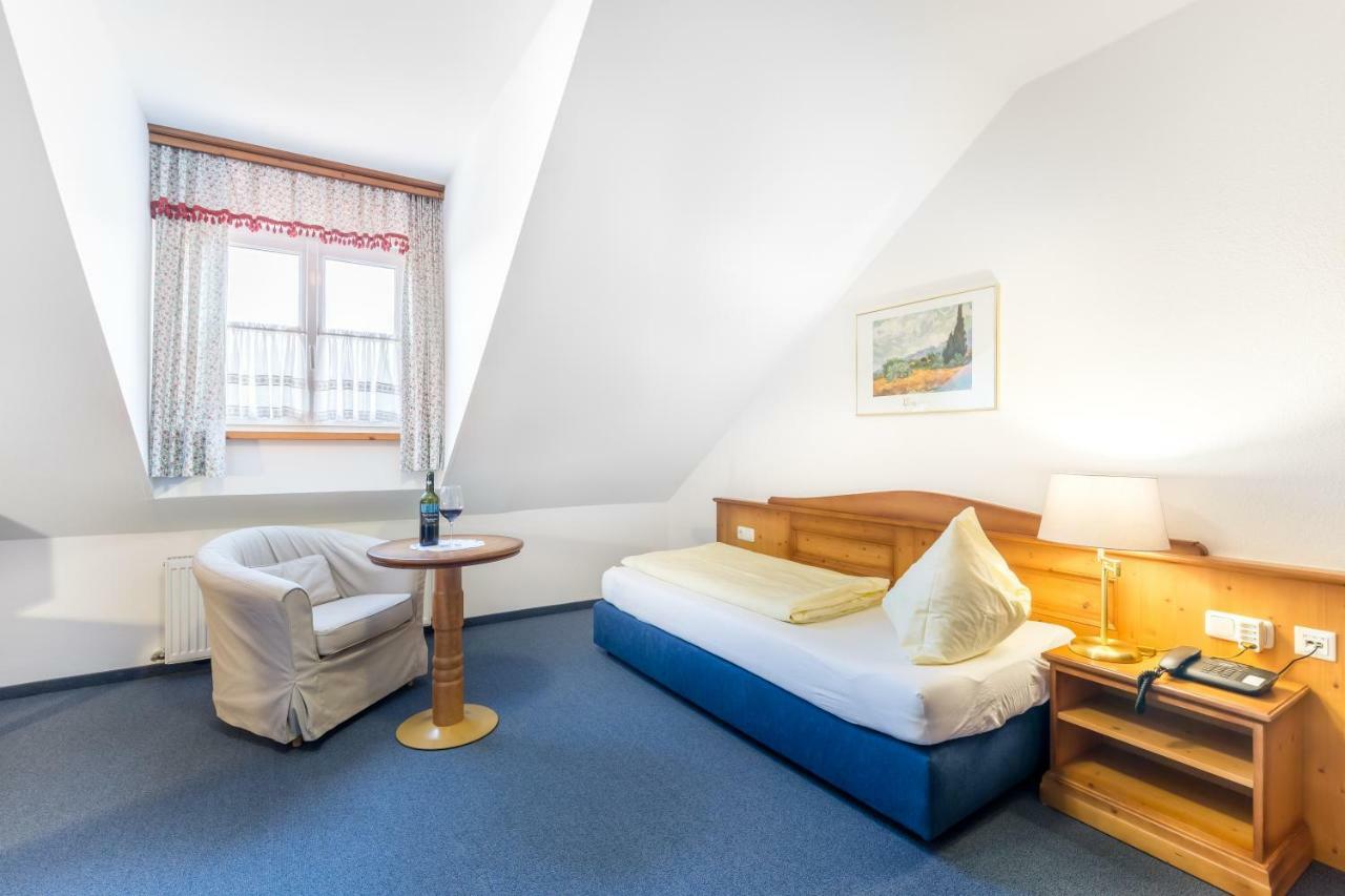 Hotel Garni Noeserlgut Линц Экстерьер фото
